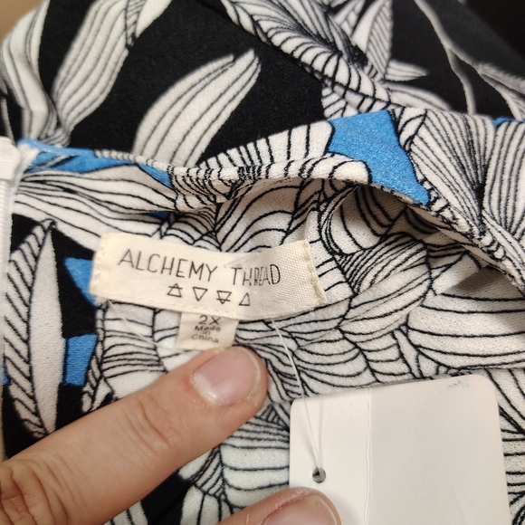 Alchemy Thread floral jumpsuit 2x - Picture 7 of 8